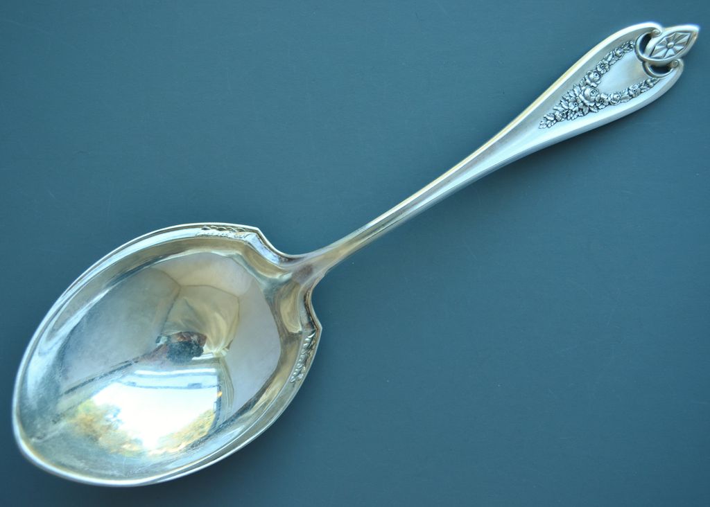 Rogers Bros Berry or Casserole Spoon OLD COLONY 1911 to 1973 Rogers Bros Berry or Casserole Spoon OLD COLONY 1911 to 1973