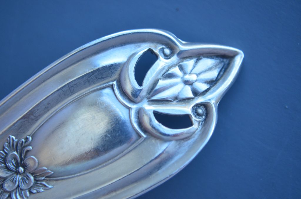 Rogers Bros Berry or Casserole Spoon OLD COLONY 1911 to 1973 Rogers Bros Berry or Casserole Spoon OLD COLONY 1911 to 1973