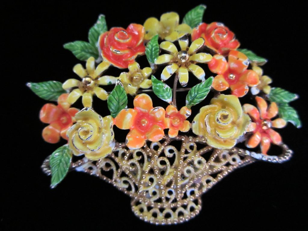 Vintage Lisner Bright Enamel Flowers in Basket Demi Brooch and Earrings Set --- 20% OFF Vintage Lisner Bright Enamel Flowers in Basket Demi Brooch and Earrings Set --- 20% OFF
