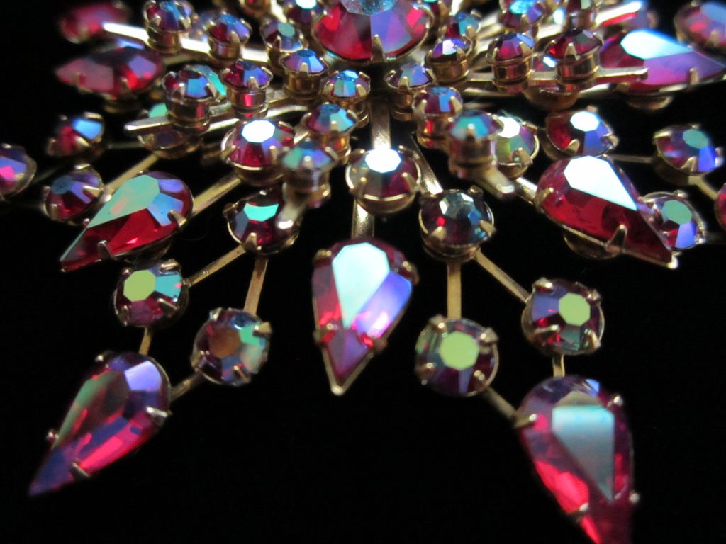 Vintage Starburst AB Rhinestone Brooch Pin Vintage Starburst AB Rhinestone Brooch Pin