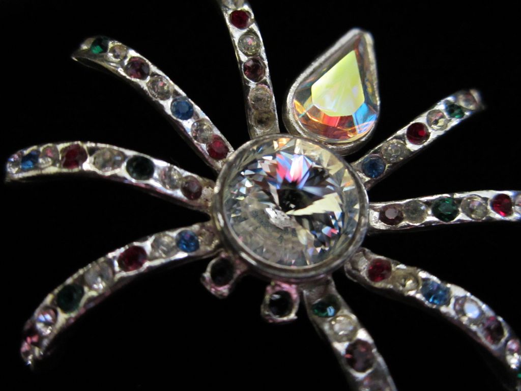 Vintage Rhinestone Spider Figural Pin Brooch Vintage Rhinestone Spider Figural Pin Brooch