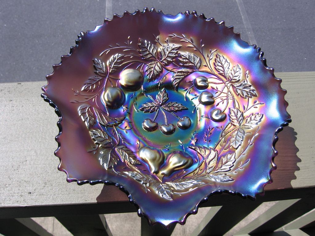 Northwood, Lavender, Three Fruits, 8 Ruffle, Carnival Glass Bowl Northwood, Lavender, Three Fruits, 8 Ruffle, Carnival Glass Bowl
