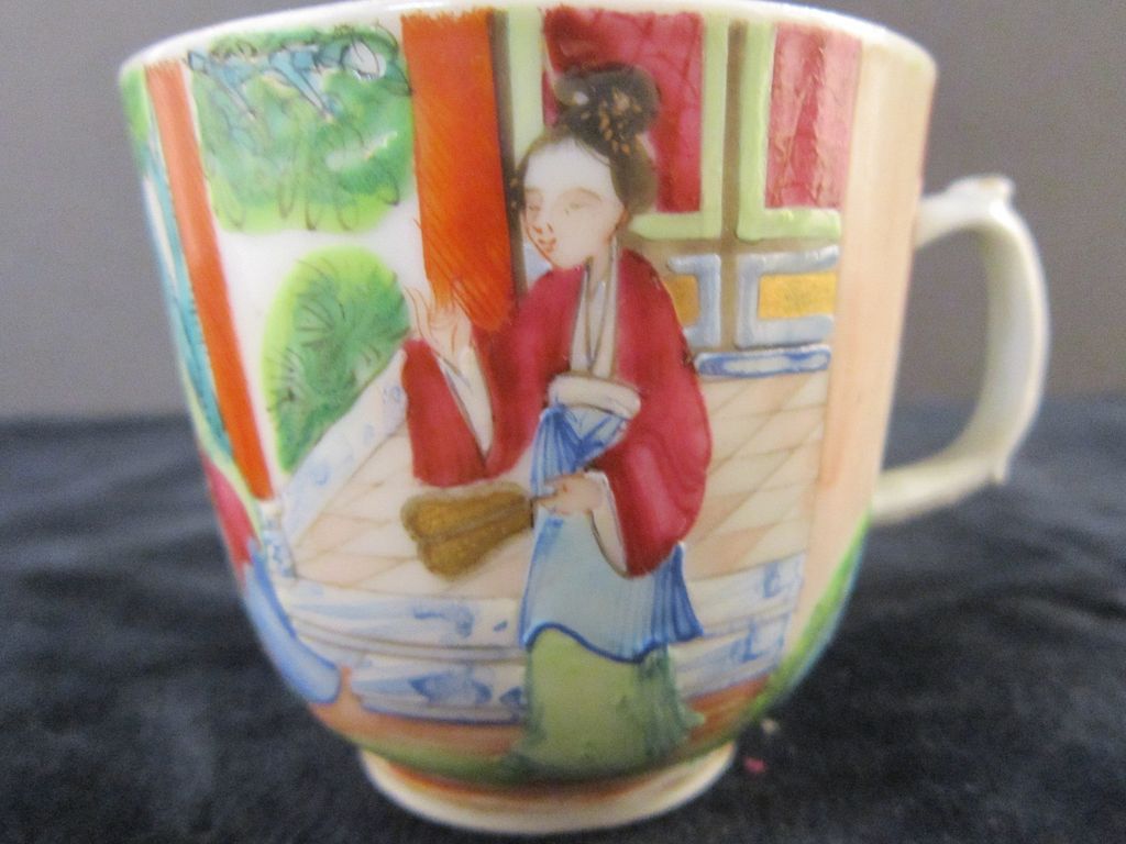 19th Century Chinese Export Porcelain Mandarin Cup and Saucer 19th Century Chinese Export Porcelain Mandarin Cup and Saucer