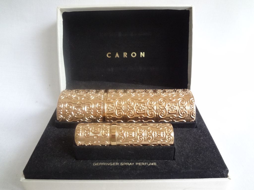 Vintage CARON Fleurs de Rocaille Perfume Set in Box Vintage CARON Fleurs de Rocaille Perfume Set in Box