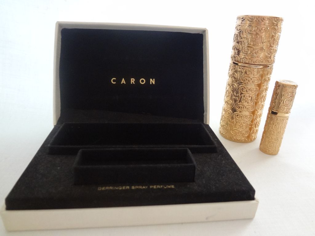Vintage CARON Fleurs de Rocaille Perfume Set in Box Vintage CARON Fleurs de Rocaille Perfume Set in Box