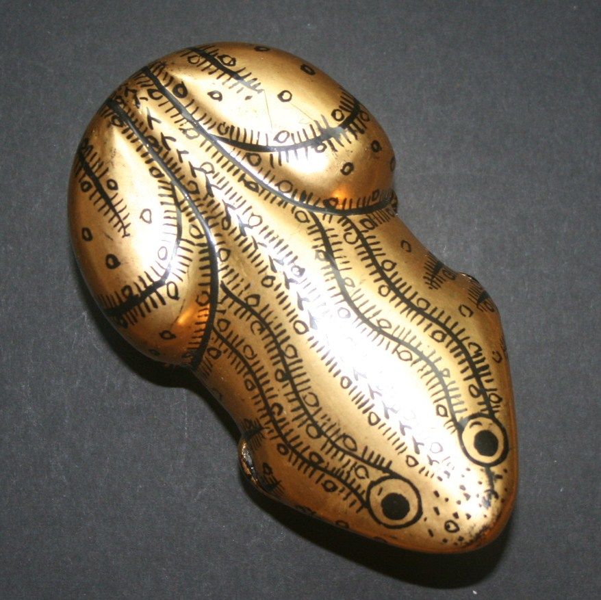 Burma Gold and Black Frog Box Burma Gold and Black Frog Box