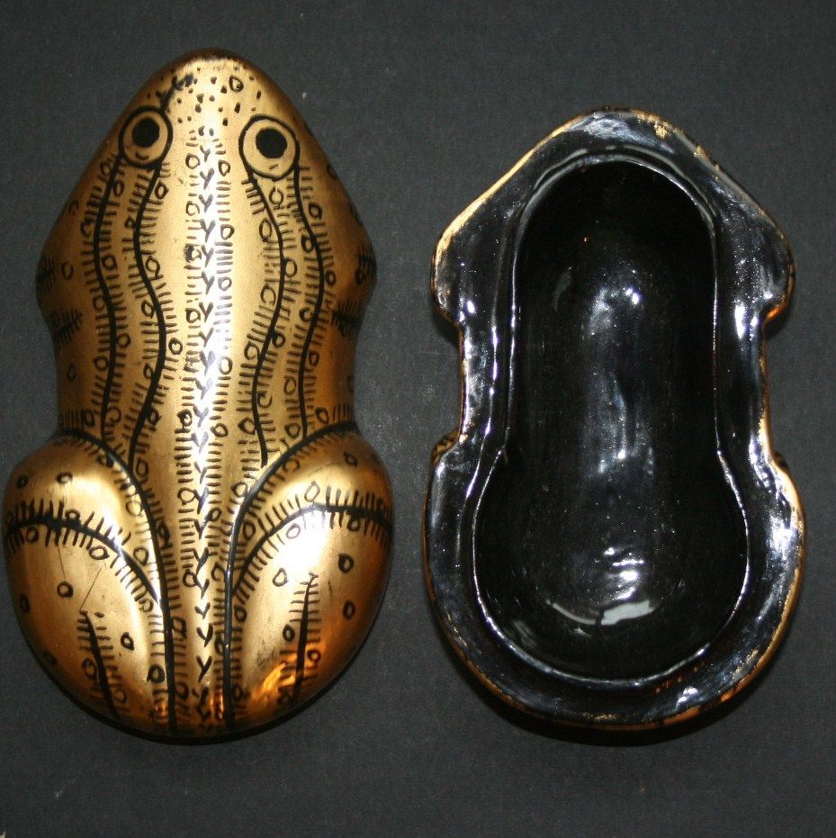 Burma Gold and Black Frog Box Burma Gold and Black Frog Box