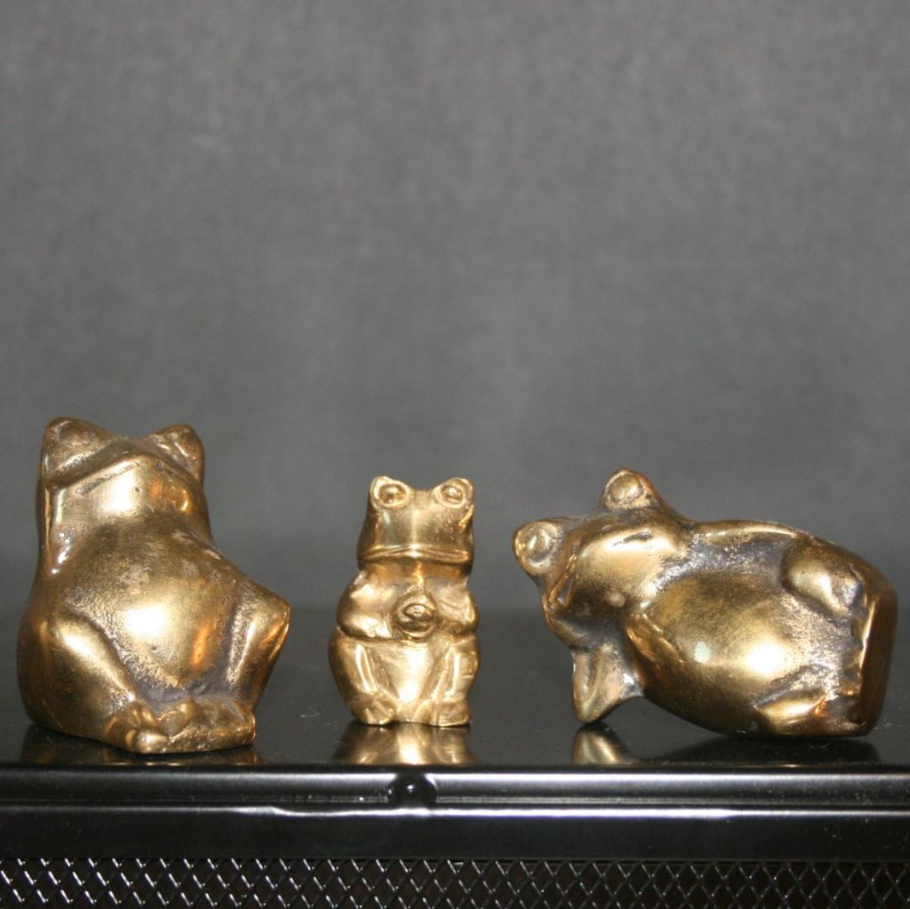 3 Brass Frog Paperweight Figurines 3 Brass Frog Paperweight Figurines