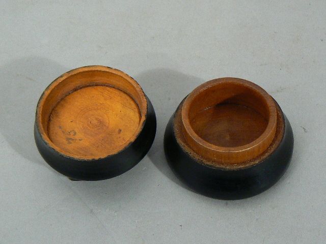 Antique Japanese asian carved wood elephant head box small round Antique Japanese asian carved wood elephant head box small round