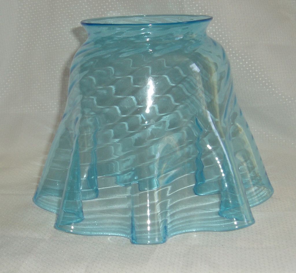 Antique oil kerosene gas lamp shade Antique oil kerosene gas lamp shade