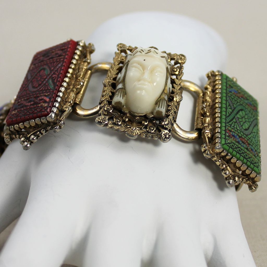 Vintage Oriental Figural Chunky Bracelet Vintage Oriental Figural Chunky Bracelet