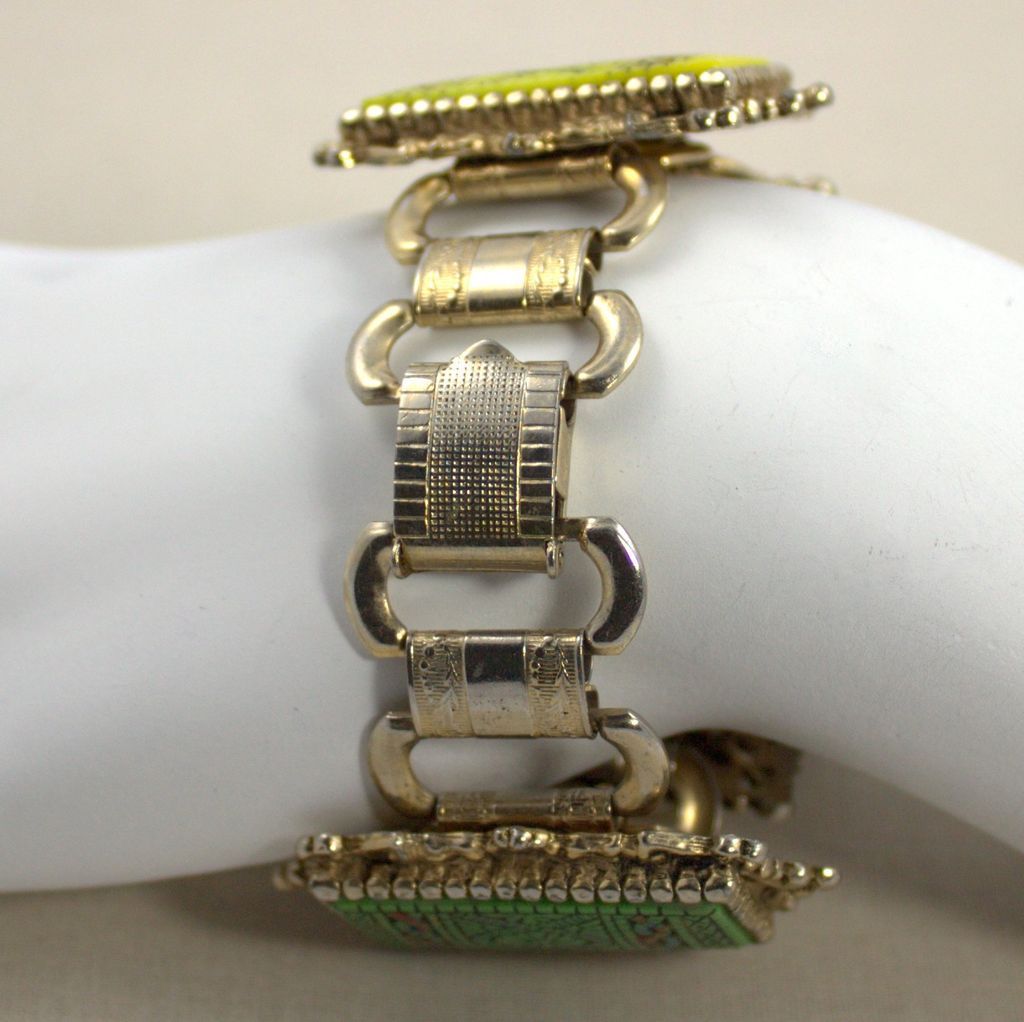 Vintage Oriental Figural Chunky Bracelet Vintage Oriental Figural Chunky Bracelet