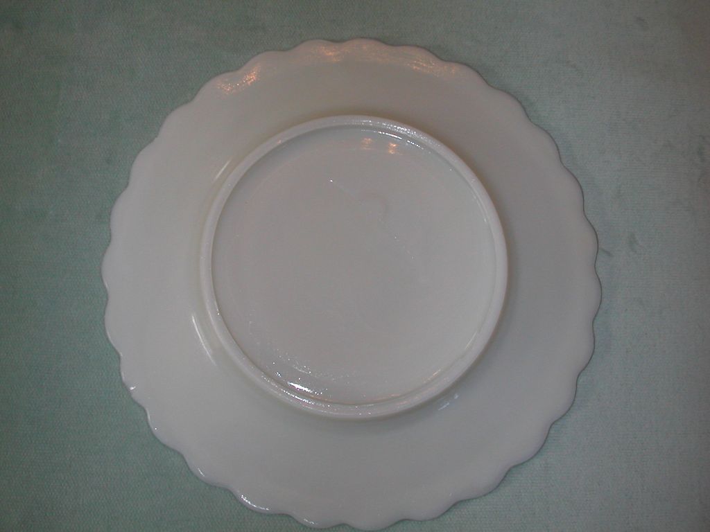 Kemple Flag, Eagle and Stars Milk Glass Plate. Kemple Flag, Eagle and Stars Milk Glass Plate.
