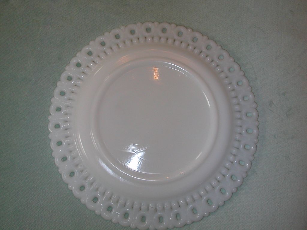 Westmoreland Ring and Dot Border Milk Glass Plate. Westmoreland Ring and Dot Border Milk Glass Plate.
