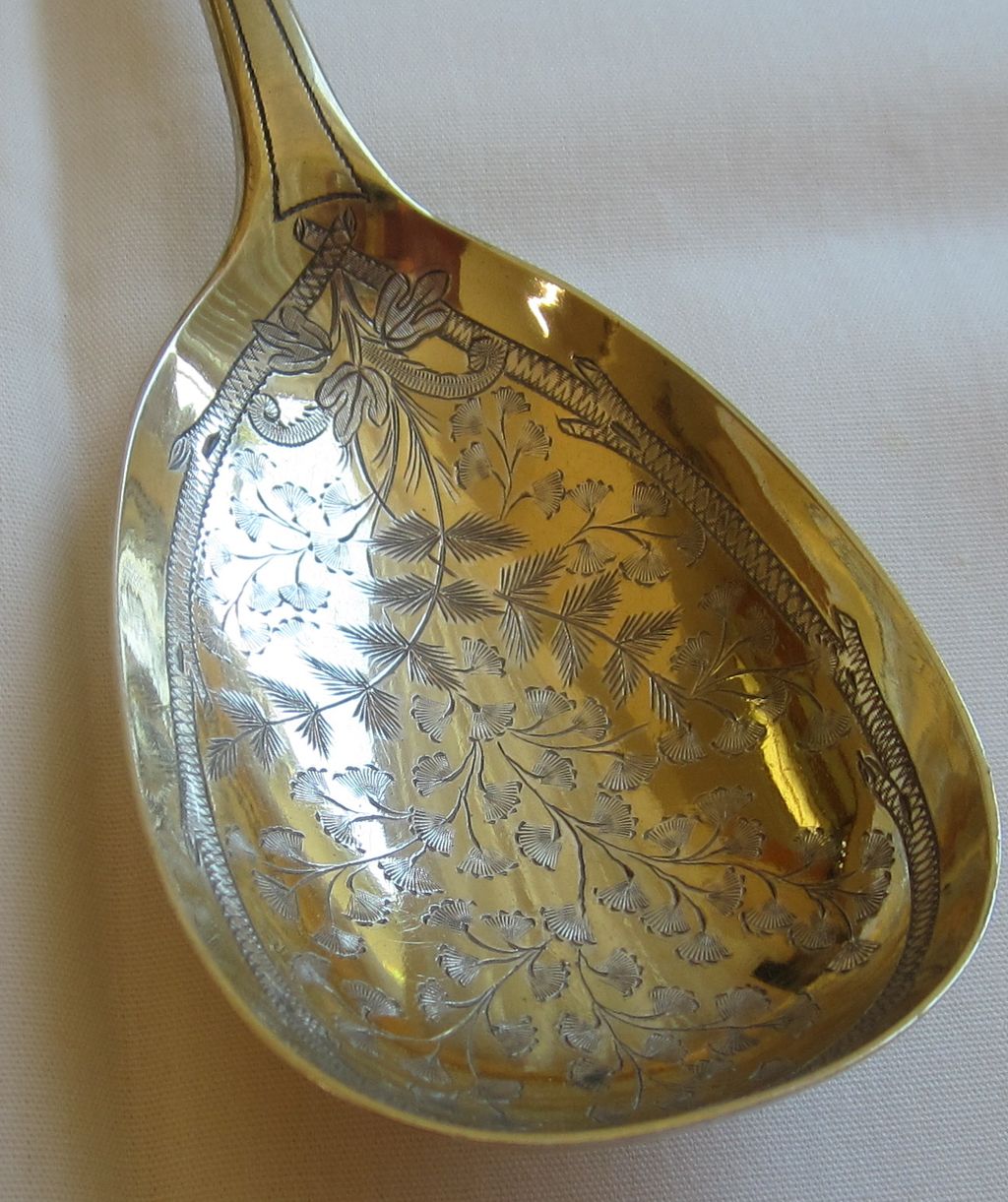 Exquisite Vintage Gold Plated Serving Spoon-American Maker Exquisite Vintage Gold Plated Serving Spoon-American Maker