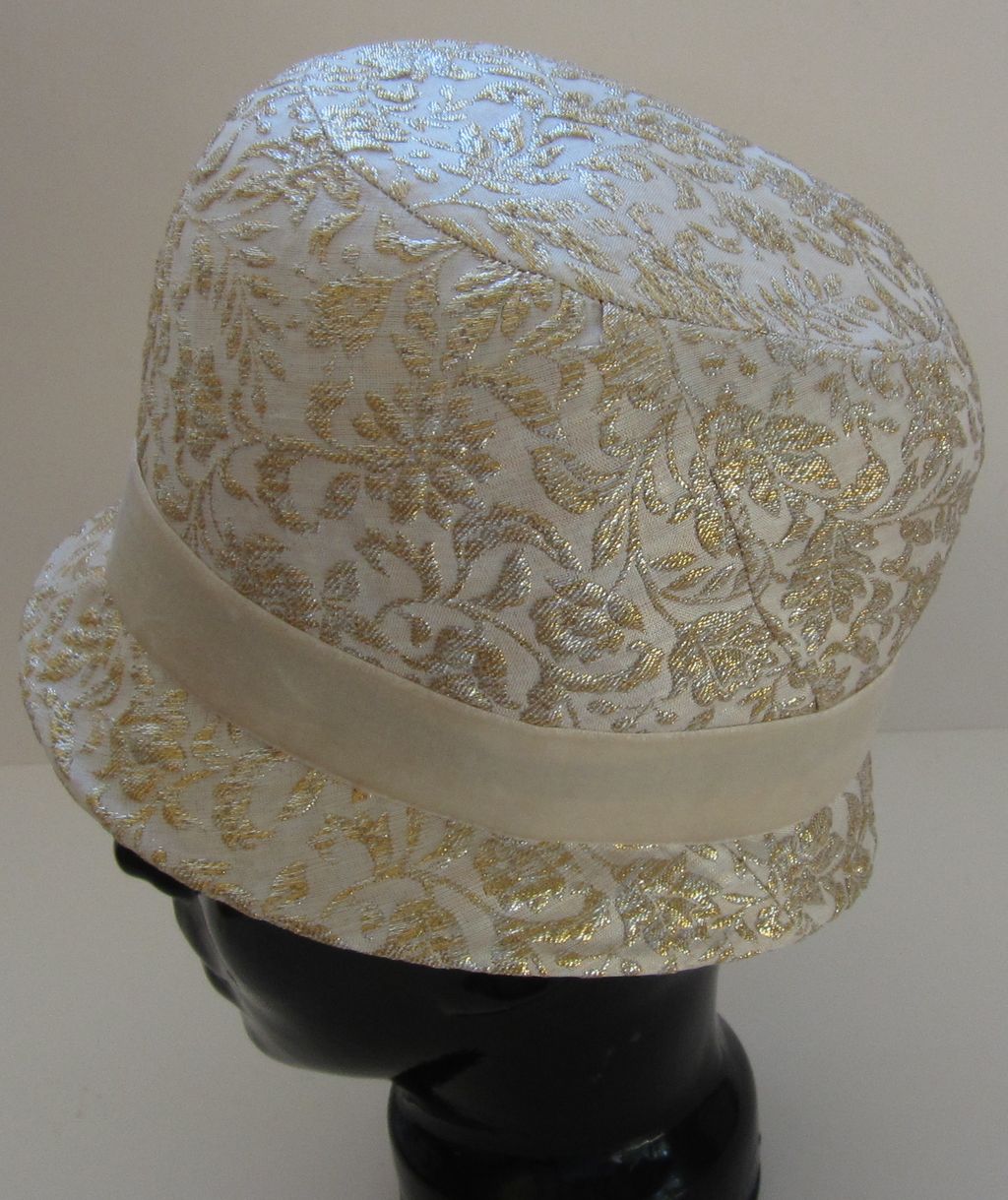 Fabulous Vintage Cloche Brocade Hat Fabulous Vintage Cloche Brocade Hat