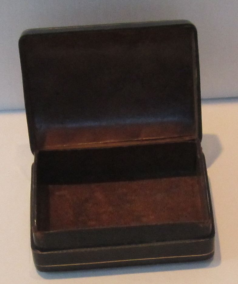 Handsome Vintage Two Tone Leather Box Handsome Vintage Two Tone Leather Box