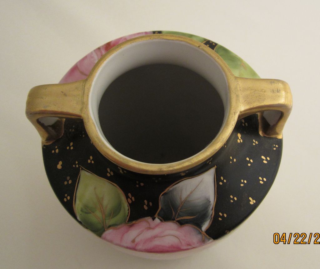Noritake Black Vase with Gold & Flowers Noritake Black Vase with Gold & Flowers