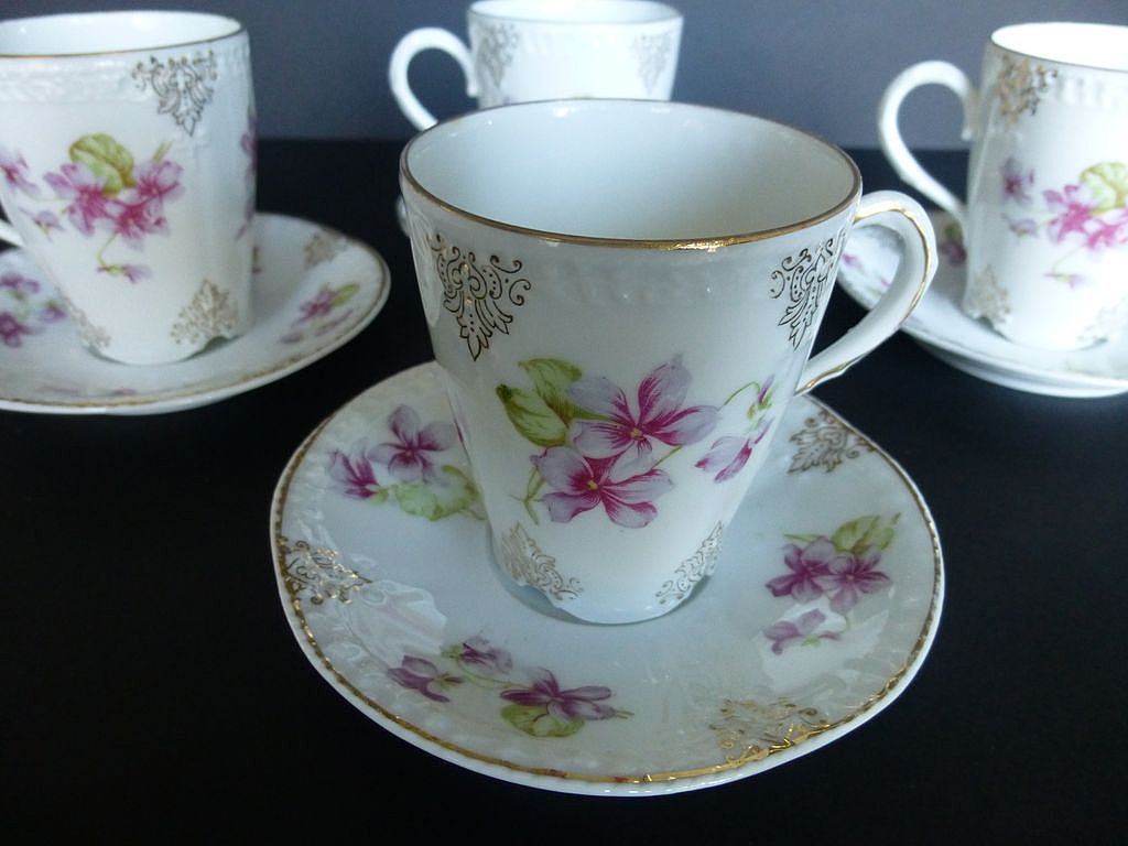 Set of 6 Vintage Richmond Bavaria Demitasse Cup & Saucers c 1880s Set of 6 Vintage Richmond Bavaria Demitasse Cup & Saucers c 1880s