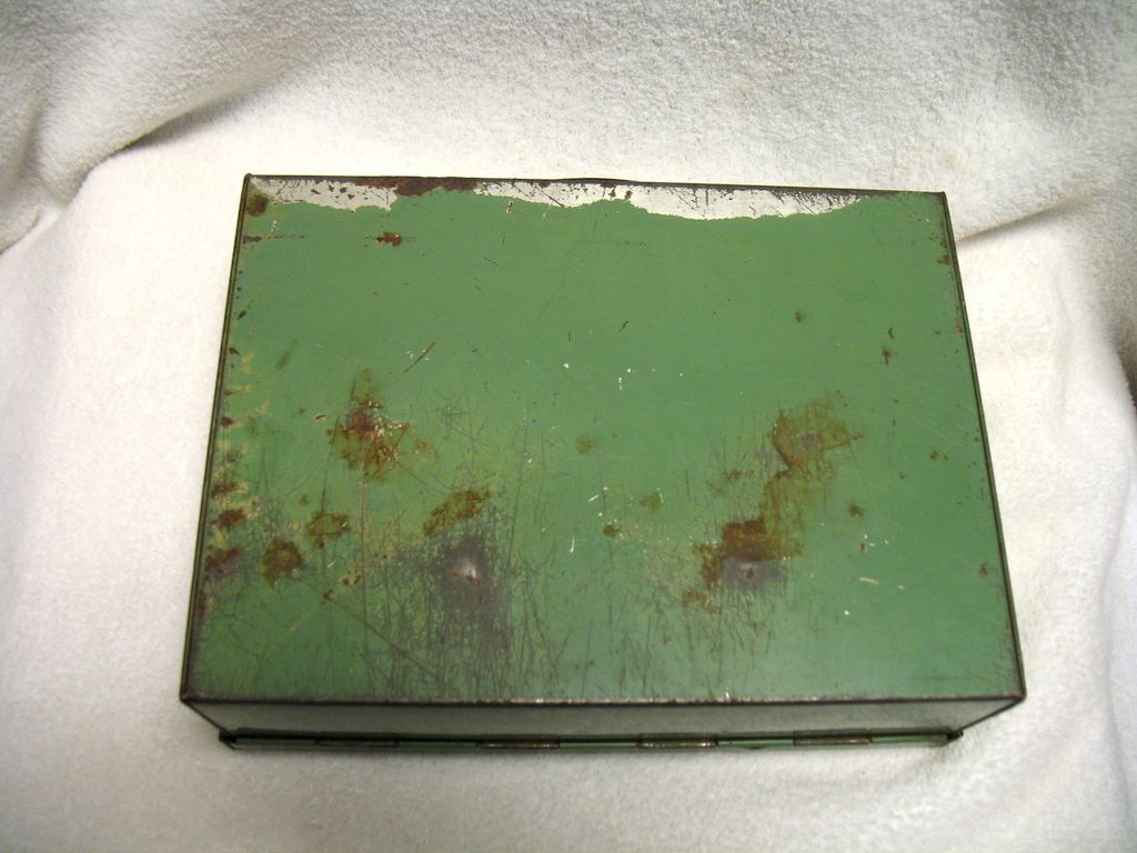 Item ID: 05052012-48 In Shop's Backroom Item ID: 05052012-48 In Shop's Backroom