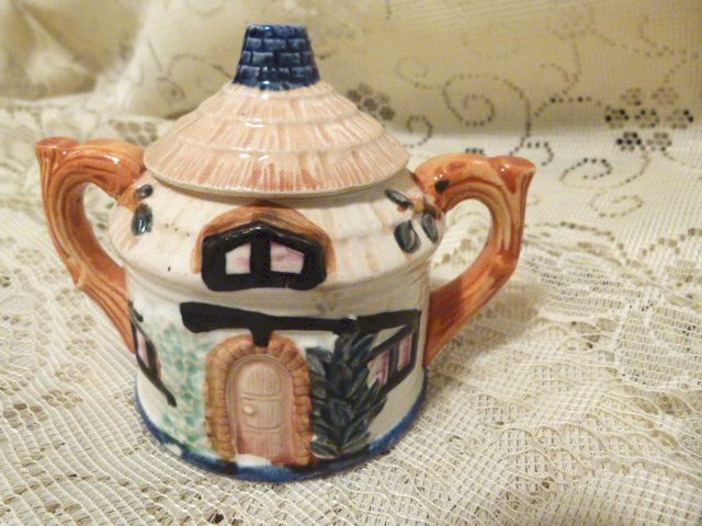 Charming Cottageware Teapot Creamer and Sugar Japan Charming Cottageware Teapot Creamer and Sugar Japan