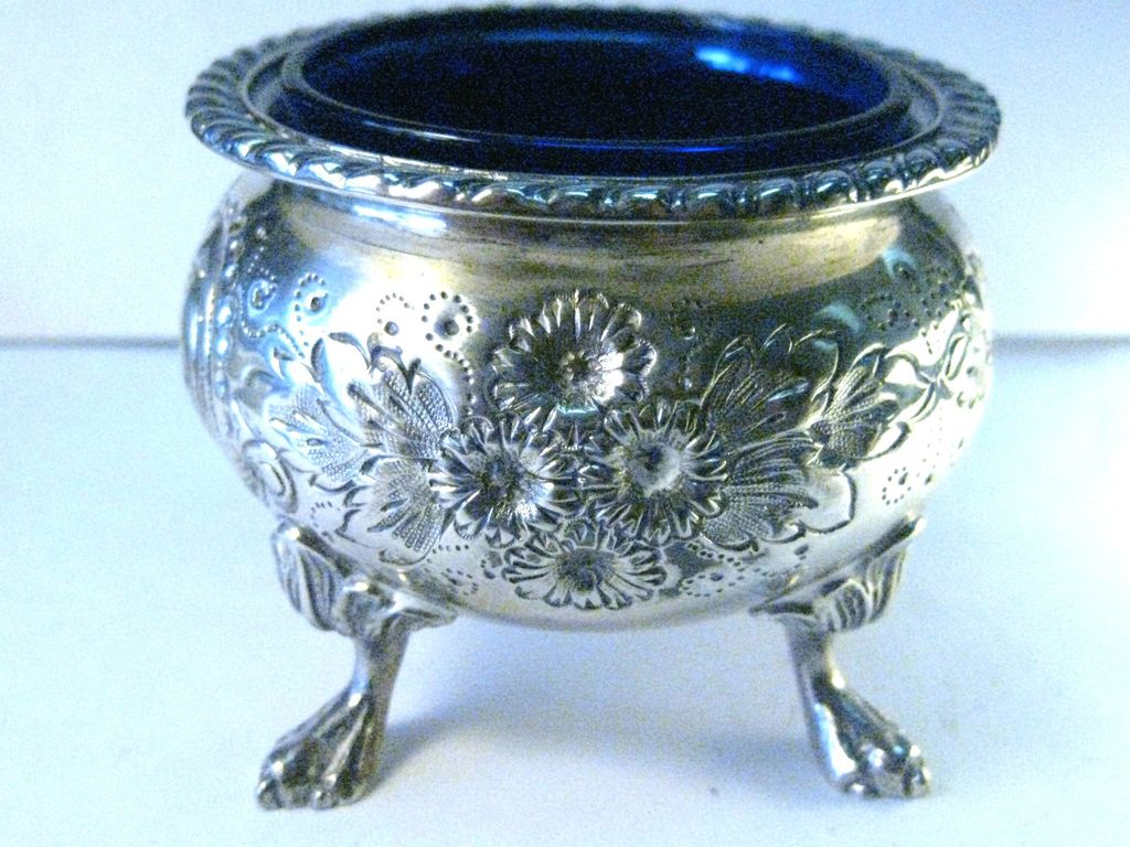 Pair Sterling Silver Shreve Crump & Low Salt Cellars Blue Glass Insert Pair Sterling Silver Shreve Crump & Low Salt Cellars Blue Glass Insert