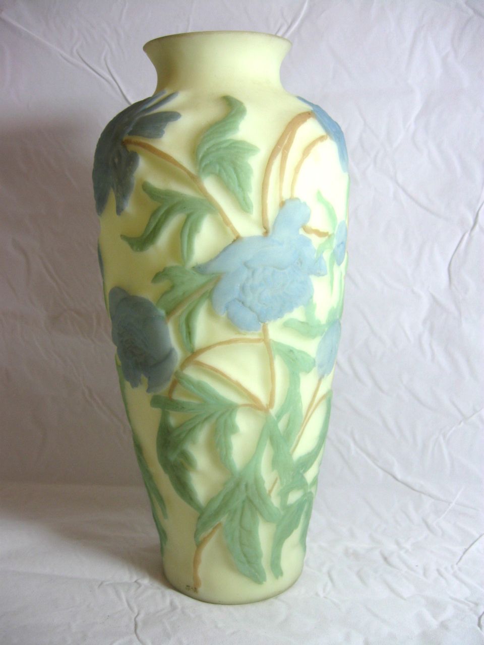 Large Consolidated Satin Glass Chrysanthemum Vase Tri Color Large Consolidated Satin Glass Chrysanthemum Vase Tri Color