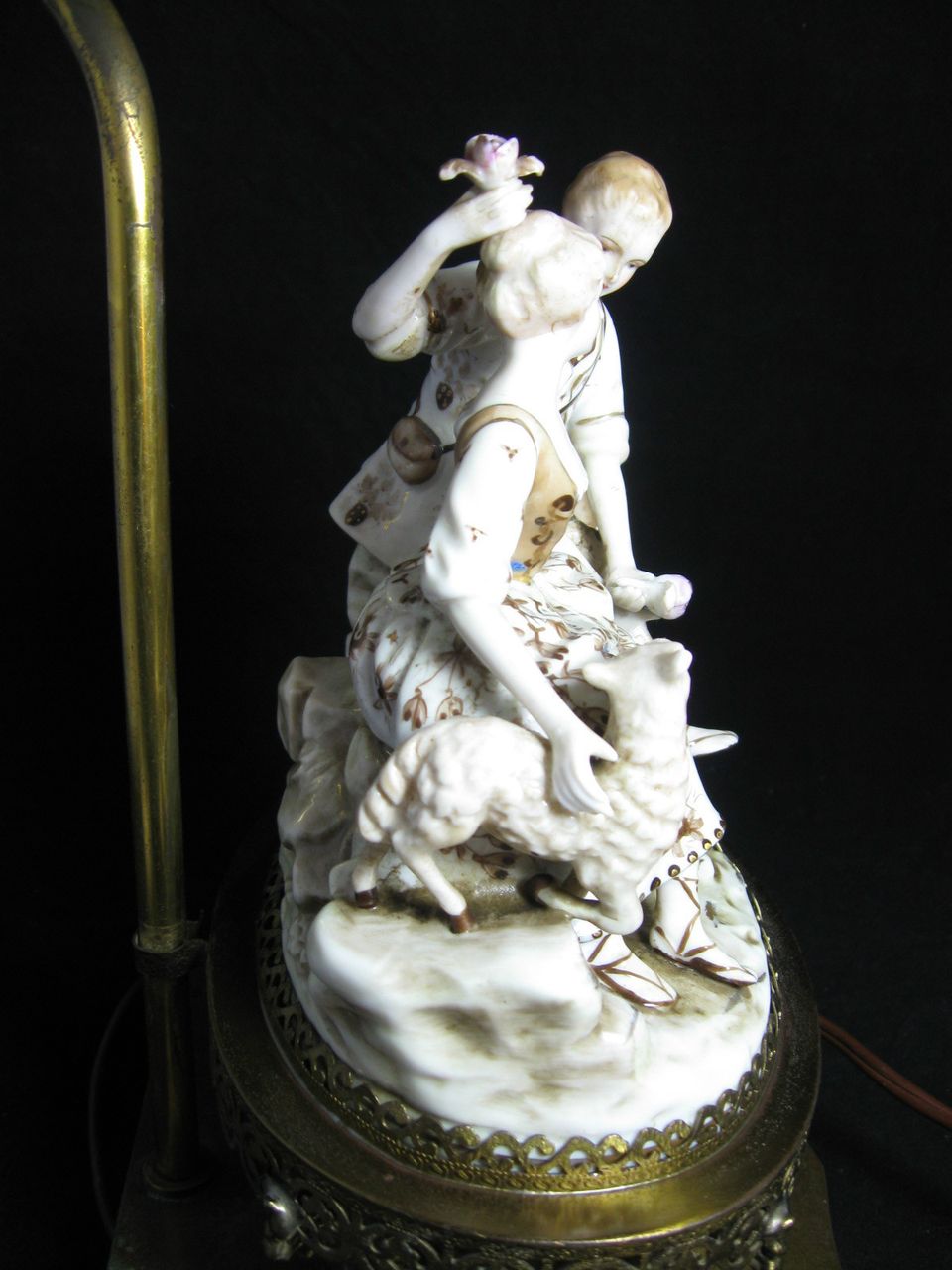 Vintage Estate Meissen Style Victorian Couple Figurines Lamp Ornate Brass Base Vintage Estate Meissen Style Victorian Couple Figurines Lamp Ornate Brass Base