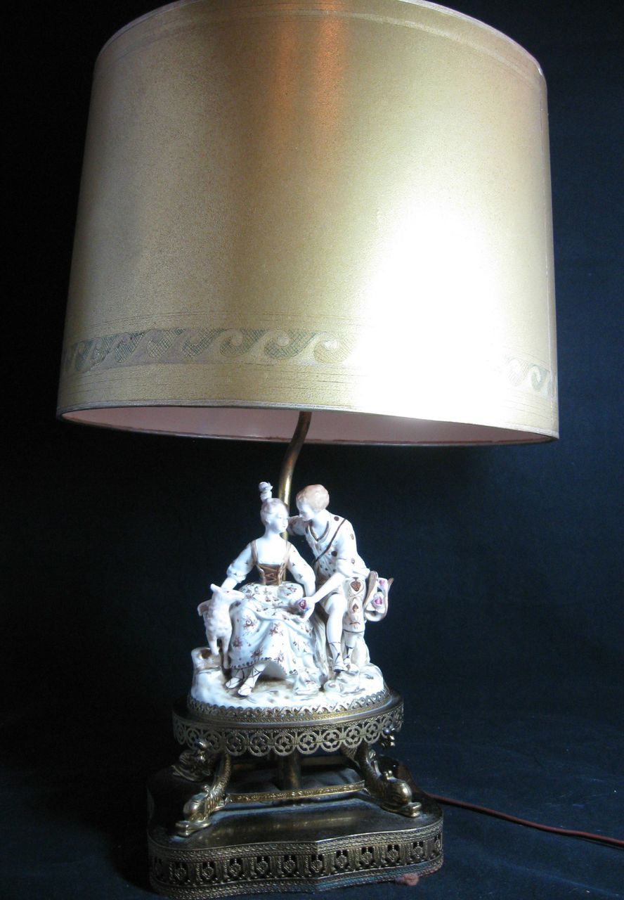 Vintage Estate Meissen Style Victorian Couple Figurines Lamp Ornate Brass Base Vintage Estate Meissen Style Victorian Couple Figurines Lamp Ornate Brass Base