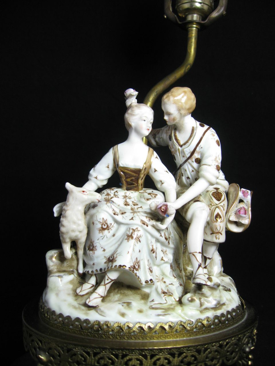 Vintage Estate Meissen Style Victorian Couple Figurines Lamp Ornate Brass Base Vintage Estate Meissen Style Victorian Couple Figurines Lamp Ornate Brass Base