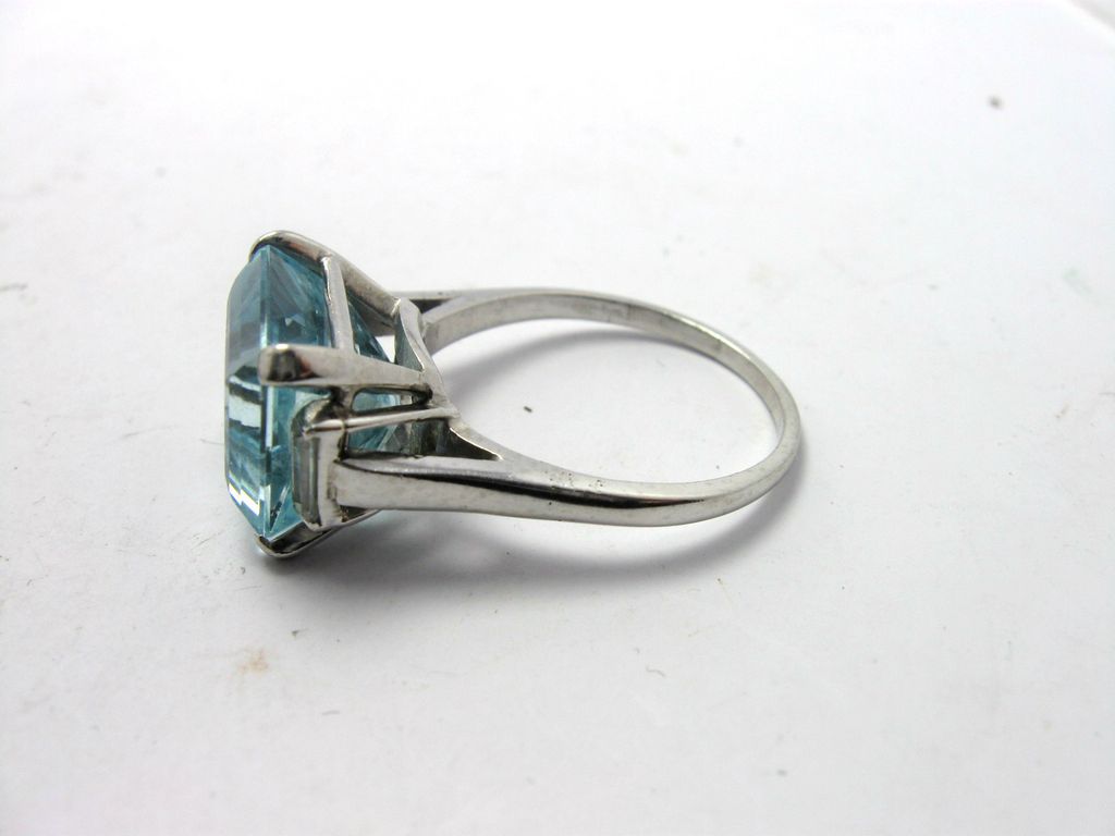 ART DECO 14K White Gold with Large Emerald cut Aquamarine Diamonds S10 ART DECO 14K White Gold with Large Emerald cut Aquamarine Diamonds S10