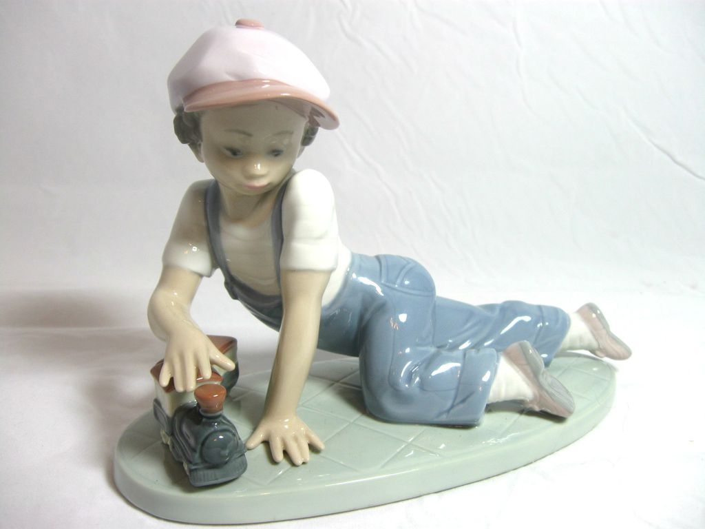 Item ID: L-7 In Shop's Backroom Item ID: L-7 In Shop's Backroom
