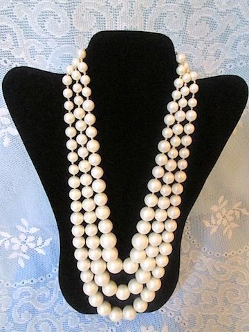 Vintage Triple Strand 'WoW' of a Graduating Faux Pearl Necklace Vintage Triple Strand 'WoW' of a Graduating Faux Pearl Necklace