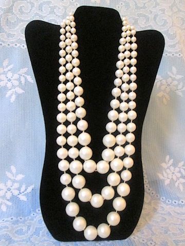Vintage Triple Strand 'WoW' of a Graduating Faux Pearl Necklace Vintage Triple Strand 'WoW' of a Graduating Faux Pearl Necklace