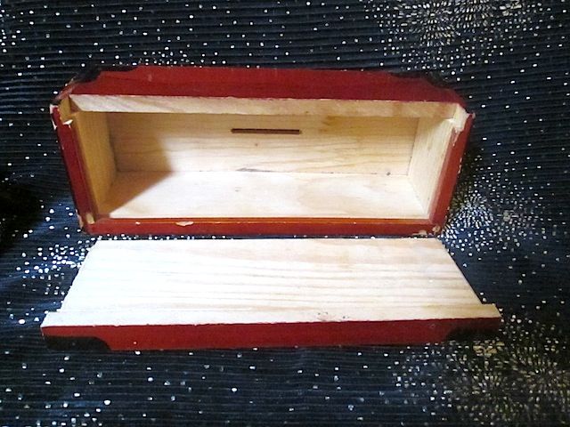 Vintage Wooden Chinese Coin Bank with False Bottom Vintage Wooden Chinese Coin Bank with False Bottom