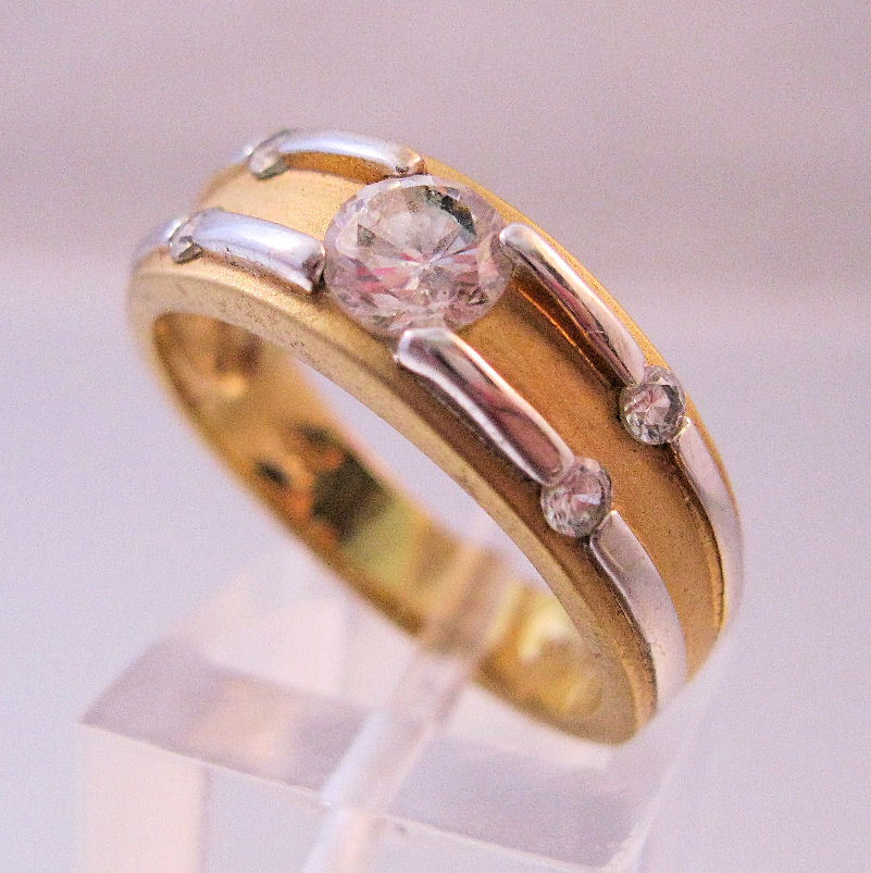 ... Zirconia Wedding Band Ring Two Tone Size 8 Designer R.S. Covenant