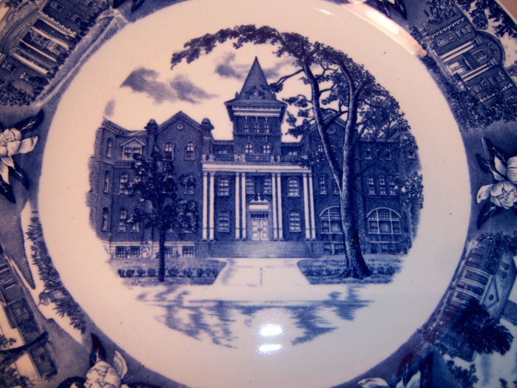 Wedgwood MacMurray College for Women 1946 Centennial Plate Wedgwood MacMurray College for Women 1946 Centennial Plate
