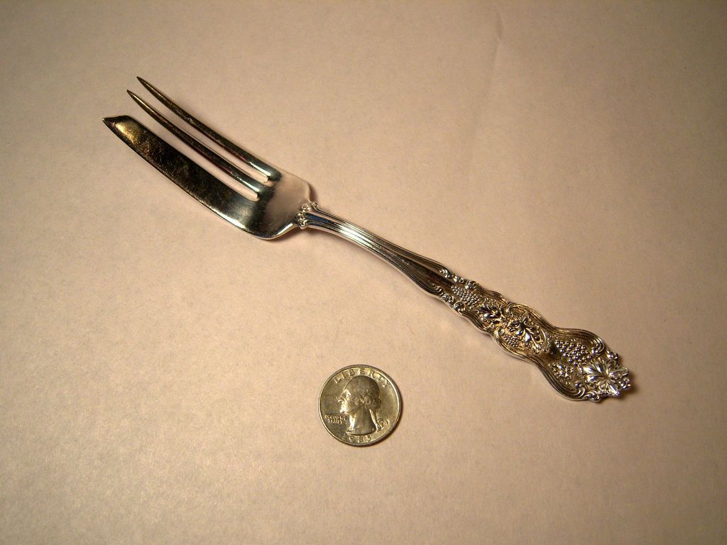 World Brand MOSELLE Pie or Pastry Fork World Brand MOSELLE Pie or Pastry Fork