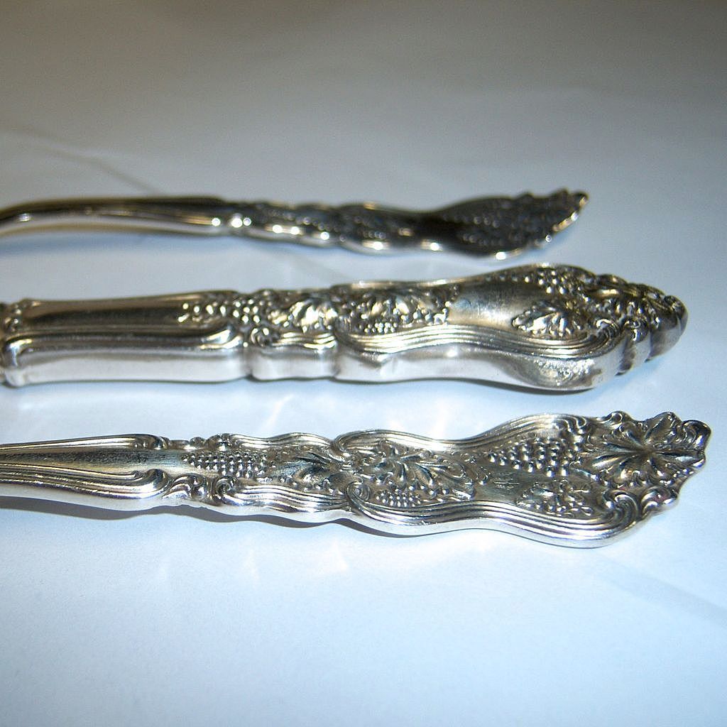 World Brand Moselle Silverplate 3-Piece Place Setting World Brand Moselle Silverplate 3-Piece Place Setting