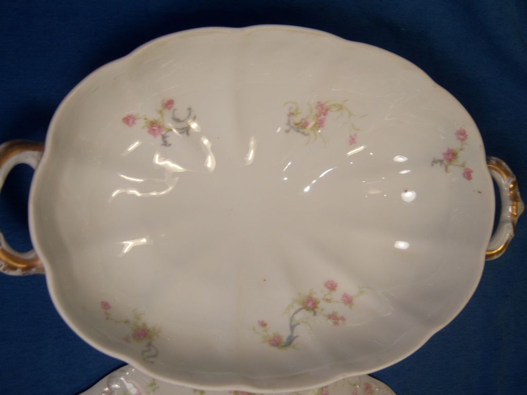 Haviland "Princess" Schleiger 57B Covered Oval Vegetable Haviland "Princess" Schleiger 57B Covered Oval Vegetable