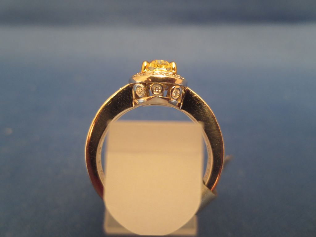 1.02CT Oval GIA Fancy Diamond Jewelry Ring Platinum & Gold 1.02CT Oval GIA Fancy Diamond Jewelry Ring Platinum & Gold