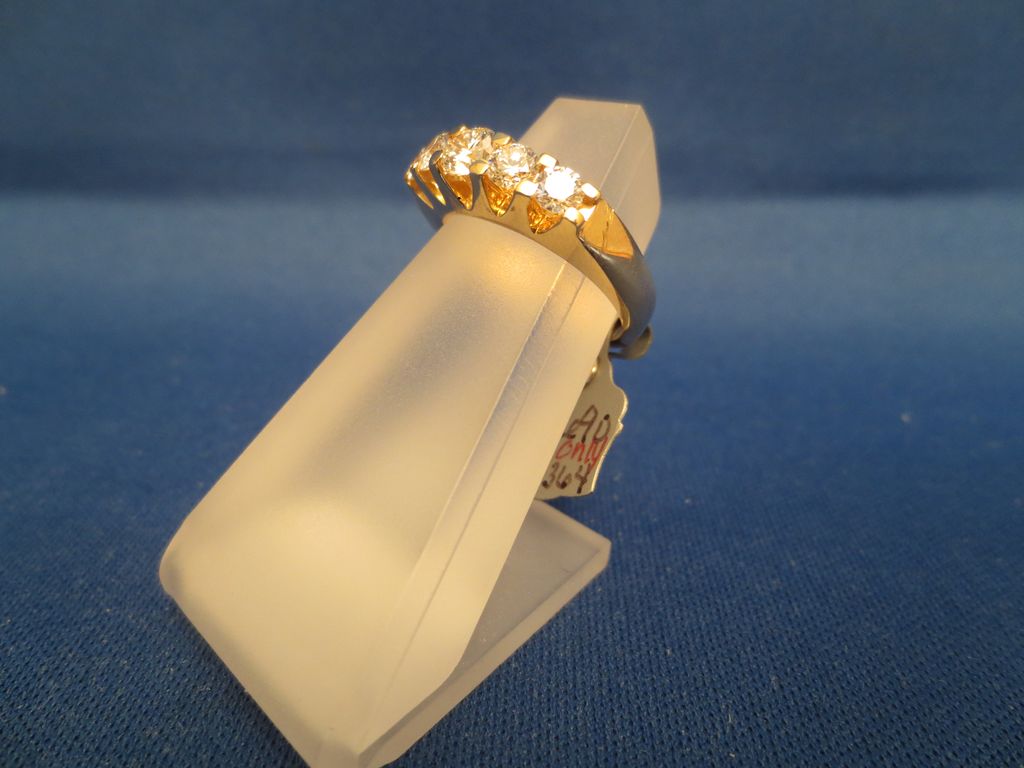 1.02CTW Diamond Band in 14KY Gold 1.02CTW Diamond Band in 14KY Gold