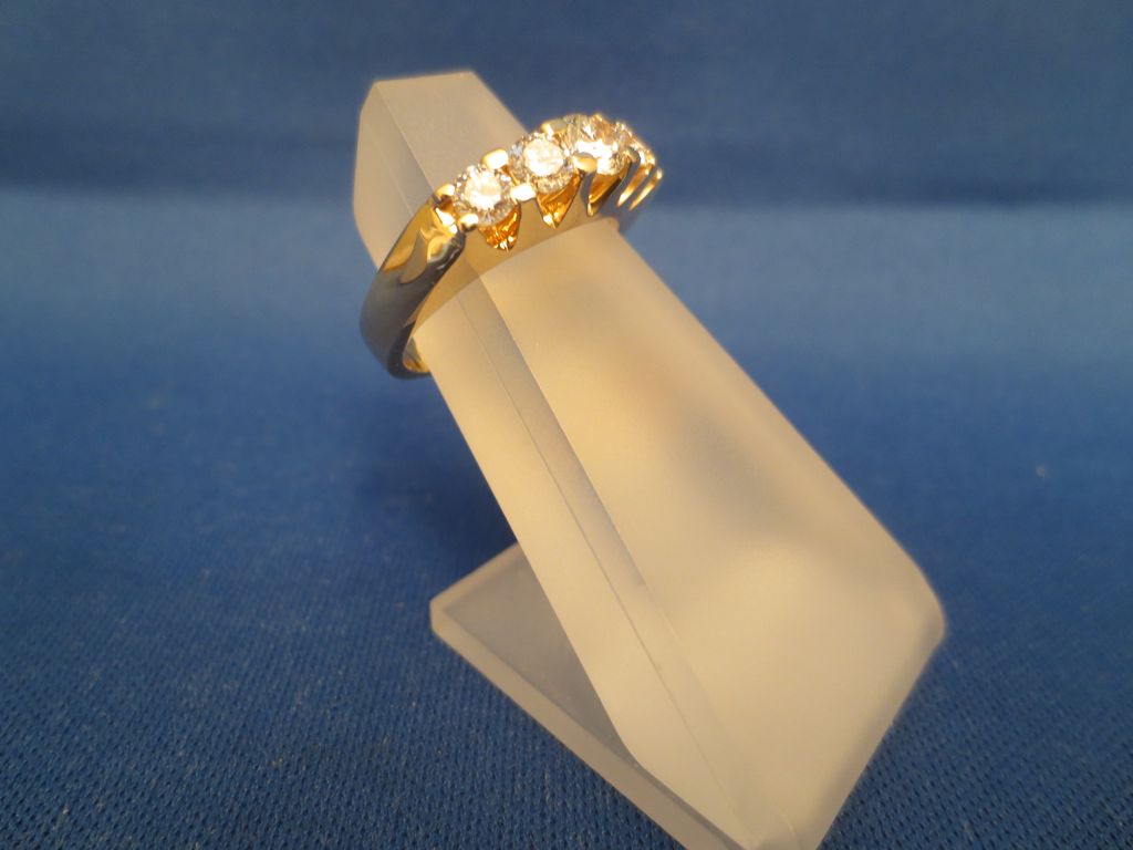 1.02CTW Diamond Band in 14KY Gold 1.02CTW Diamond Band in 14KY Gold