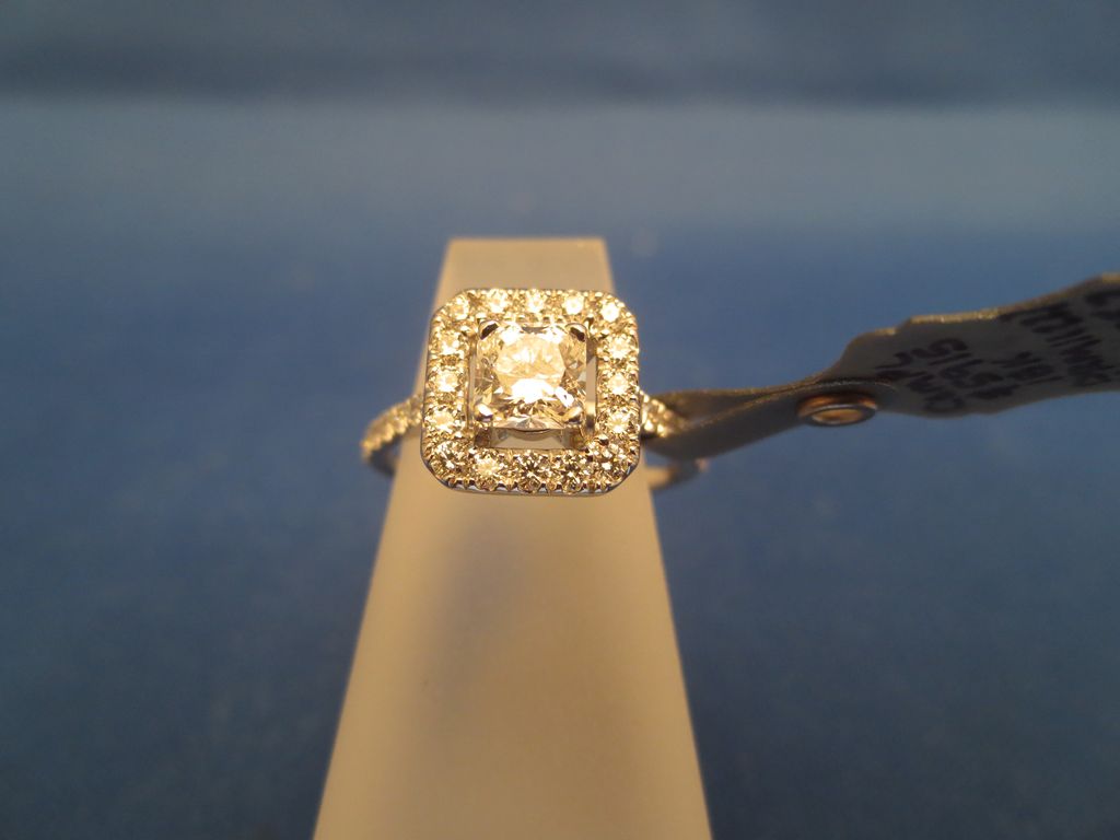 .532CT G S12 Diamond Jewelry Ring Set in Hearts Of Fire .532CT G S12 Diamond Jewelry Ring Set in Hearts Of Fire
