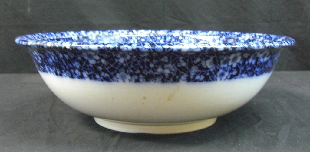 Vintage Doulton-Burslem Bowl With Flowers Vintage Doulton-Burslem Bowl With Flowers