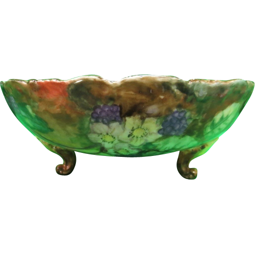 Antique Limoges Tressemann & Vogt Footed Master Bowl Antique Limoges Tressemann & Vogt Footed Master Bowl