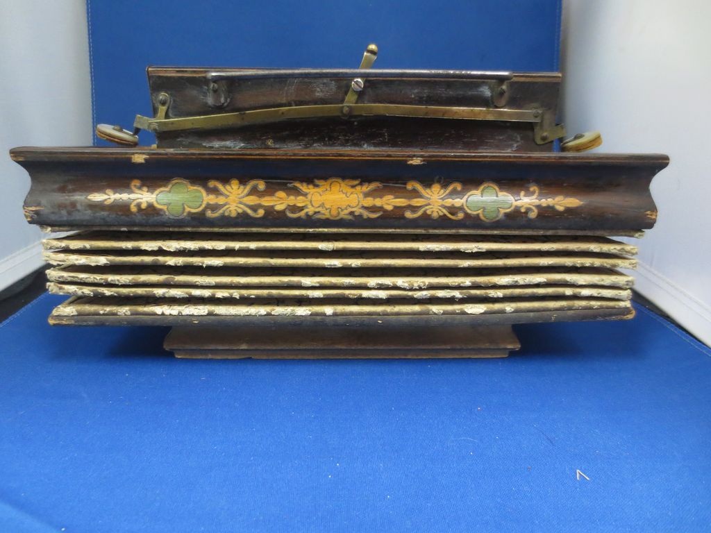 Vintage German Concertina (Squeezebox) Accordion Vintage German Concertina (Squeezebox) Accordion