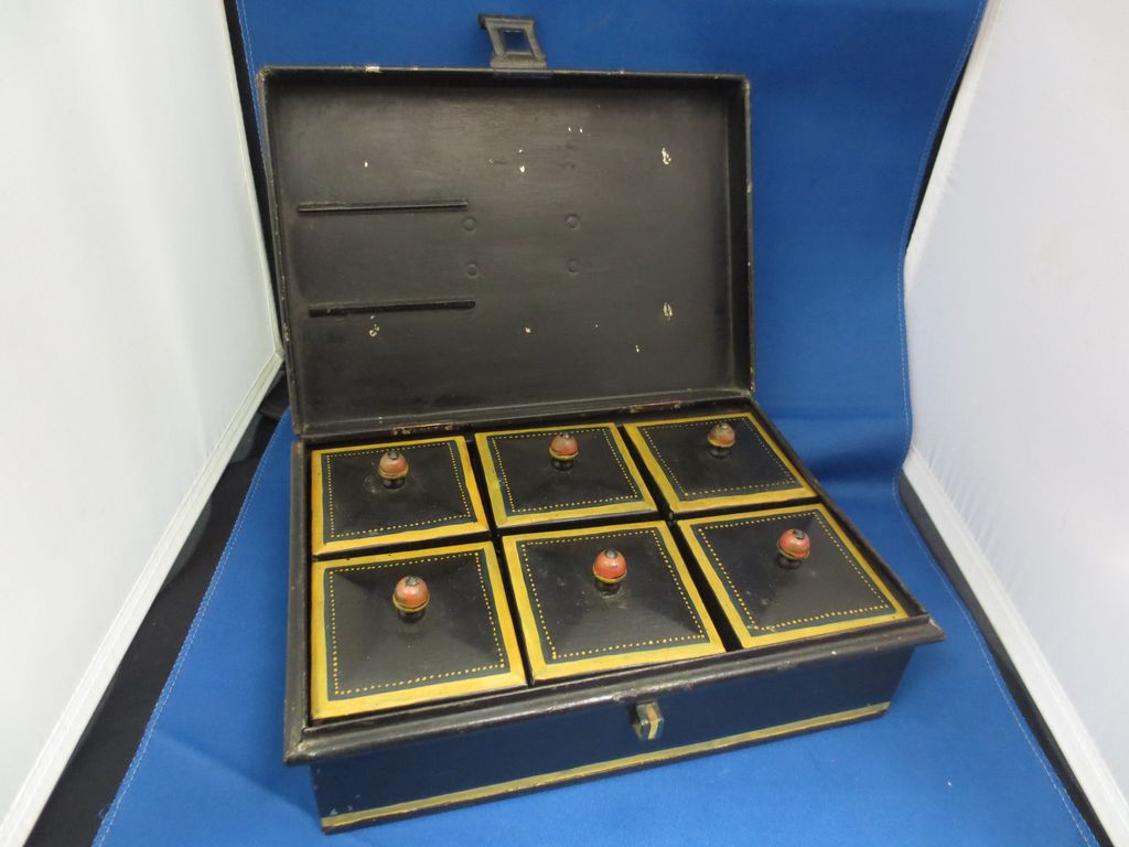 1890's, "Kreamer" 7PC Spice Box 1890's, "Kreamer" 7PC Spice Box