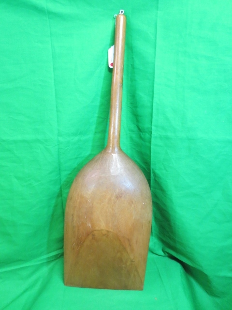 34" Antique Grain Shovel 34" Antique Grain Shovel