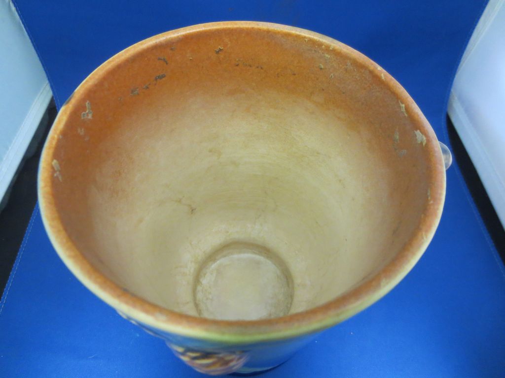 Vintage Roseville Pine Cone Vase #704-7 Vintage Roseville Pine Cone Vase #704-7